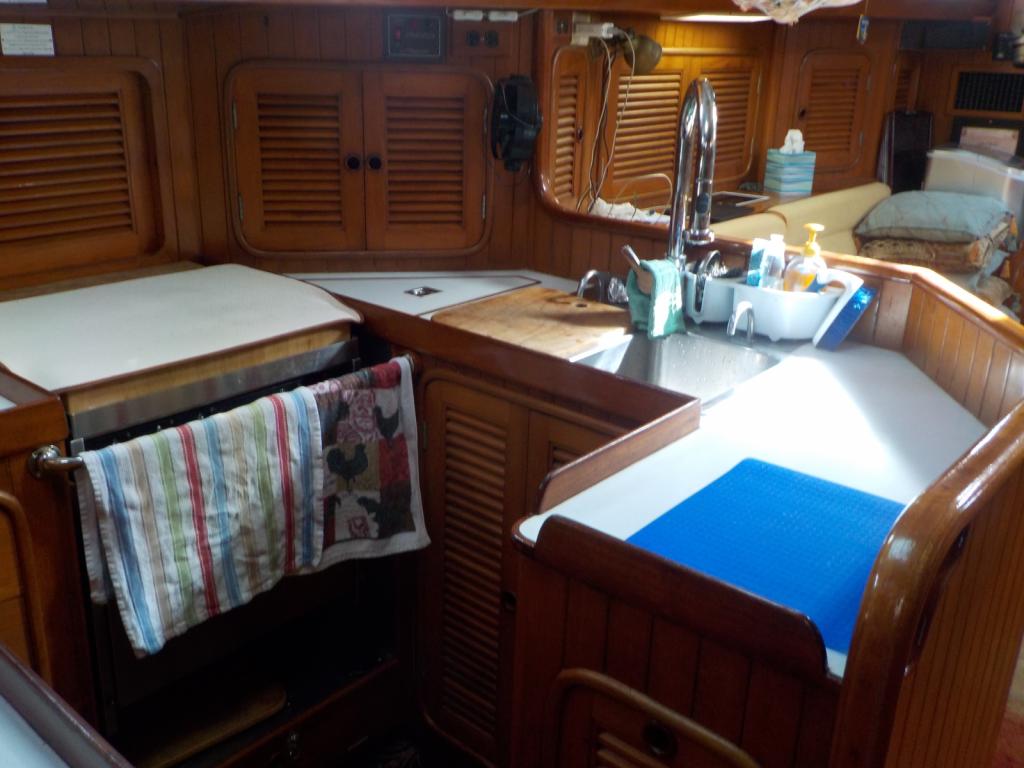 Galley.JPG