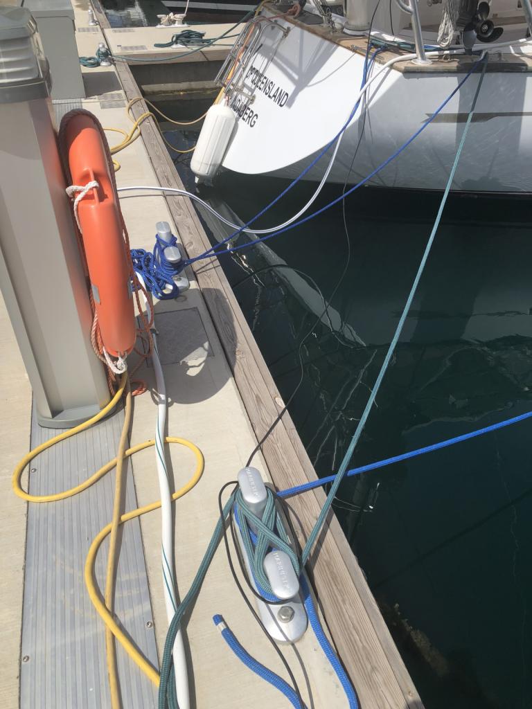 Doubled up stern lines.JPG