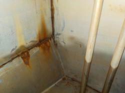 2184Inside water tank.jpeg
