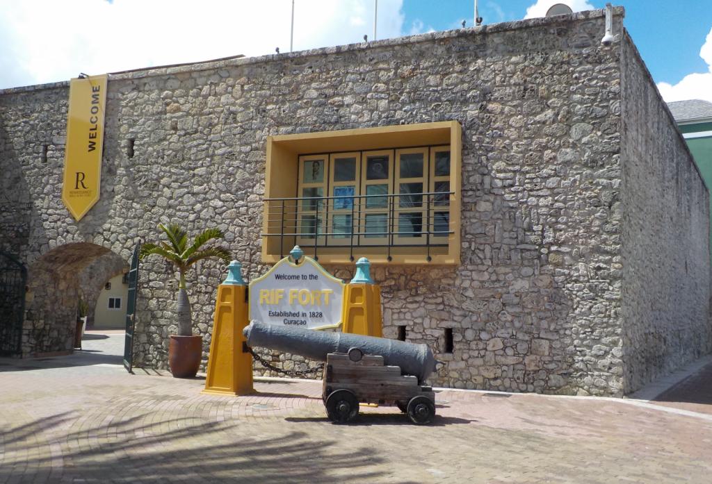 Rif fort Otrobanda.jpeg