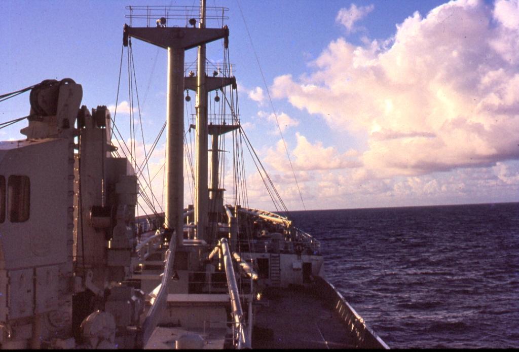 Foredeck from 4E cabin.jpg