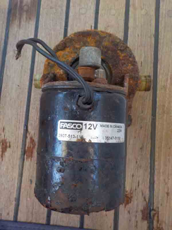 Old Bilge pump.jpg