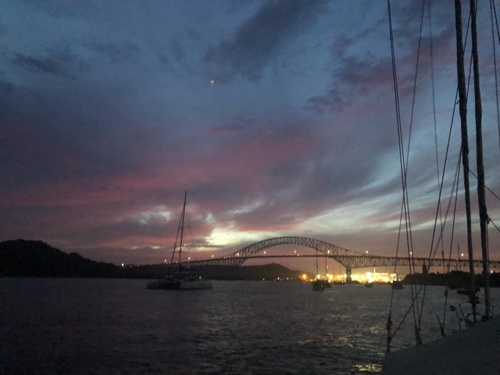 1997sun set Balboa Panama.jpg